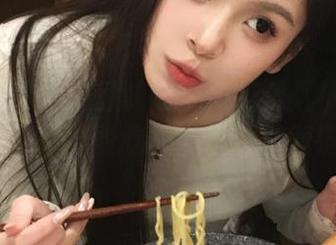 想知道更多吃瓜趣事?快来访问51免费吃瓜的iOS下载链接